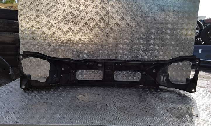Renault Trafic II (X83) (2002 - 2014)  8200411918E Верхняя часть панели радиаторов (телевизора)