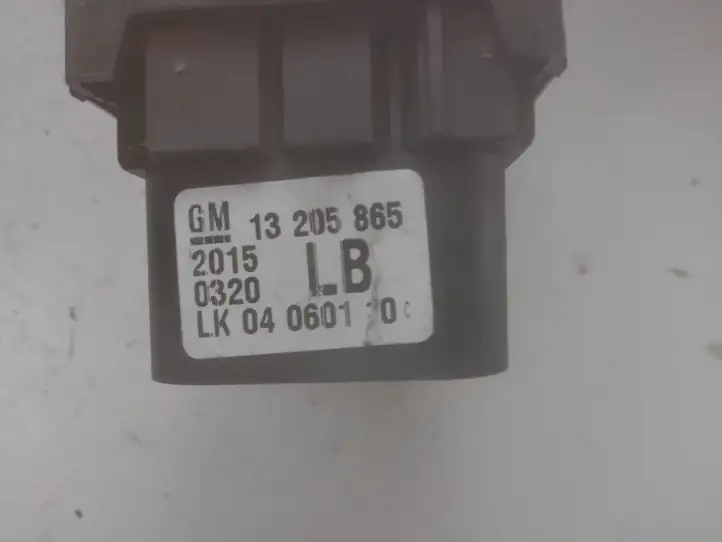 Opel Zafira B (2003 - 2006) 13205865 Включатель фонарей — фото 3