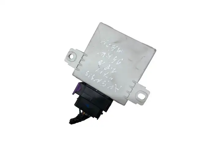 Toyota Avensis T250 (2006 - 2009) 8594005040 Реле стеклоочистителей — фото 2