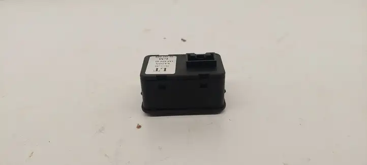 Opel Zafira A (1999 - 2003) 13363201 Блок кнопок стеклоподъемников — фото 3