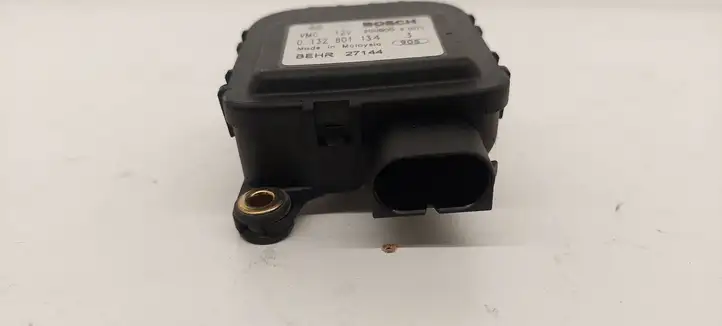Opel Zafira A (1999 - 2003) 0132801134 Двигатель задвижки потока воздуха — фото 3