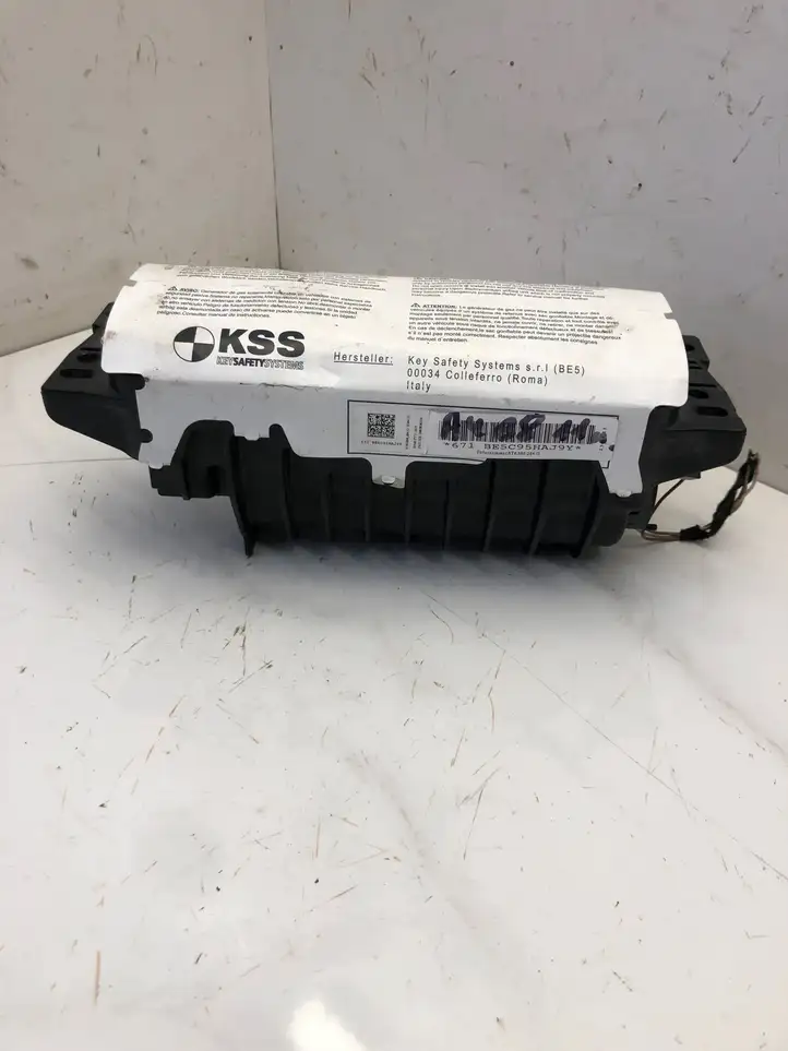Audi A4 S4 B8 8K (2007 - 2011) 8T0880204G Подушка безопасности пассажира — фото 4