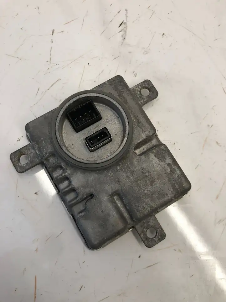 Audi A4 S4 B8 8K (2007 - 2011) 8K0941597C Блок розжига ксенона — фото 2