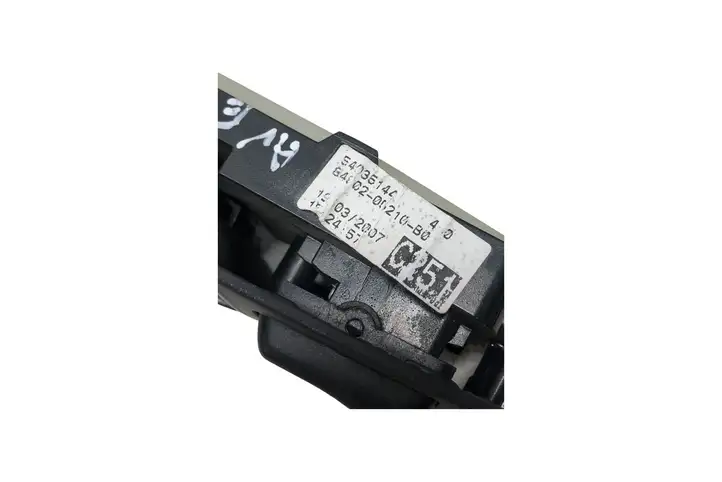 Toyota Avensis T250 (2006 - 2009) 8482005100 Блок кнопок стеклоподъемников — фото 2