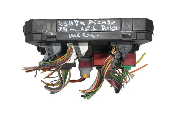 Citroen Xsara Picasso (1999 - 2012) 9652474680 Блок предохранителей — фото 3
