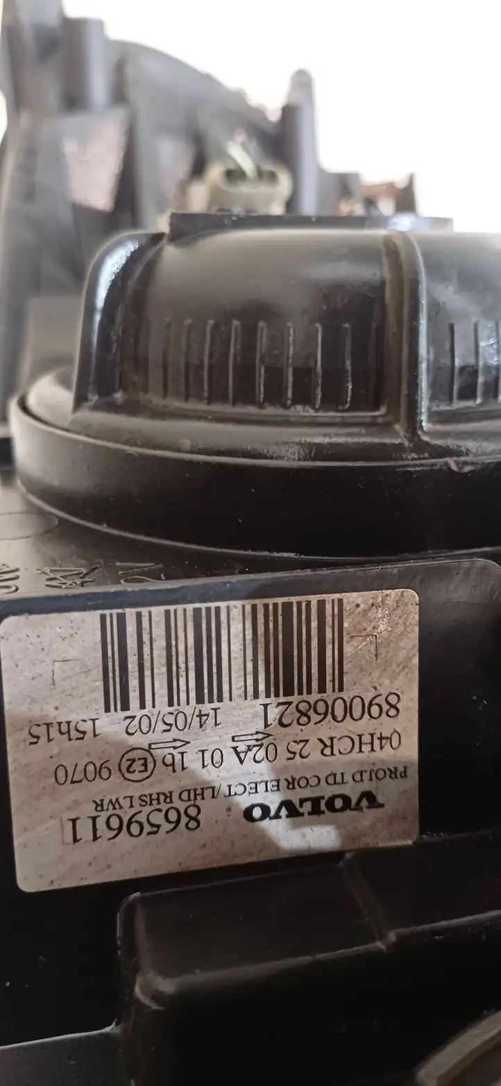Volvo S60 (2000 - 2004) 89006821 Передняя фара — фото 3