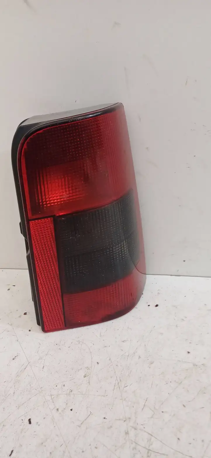 Citroen Berlingo (1996 - 2002) 9625292180 Задний фонарь в кузове — фото 1