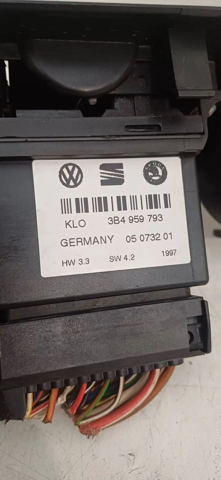 Volkswagen PASSAT B5.5 (2001 - 2005) 3B4959793 Блок кнопок стеклоподъемников — фото 3