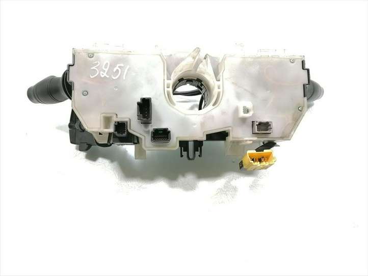 Renault Megane III (2009 - 2016)  255670019R Комплект ручек