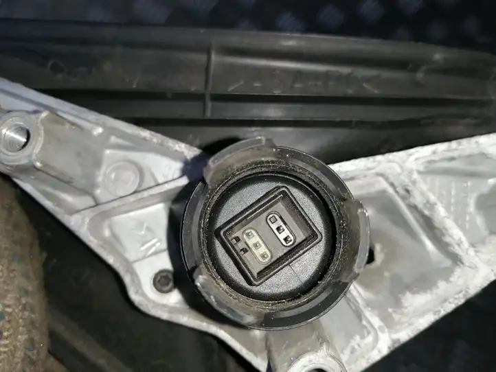 BMW 3 E90 E91 (2005 - 2012) 7075626 Боковое зеркало с электроприводом — фото 3