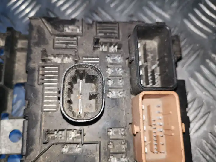 Peugeot 307 (2005 - 2008) 9661708280 Модуль управления BSM — фото 3