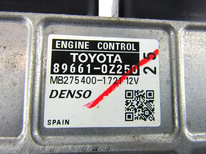 Toyota Auris 150 (2006 - 2012) 896610Z250 Блок управления двигателем (ЭБУ) — фото 4