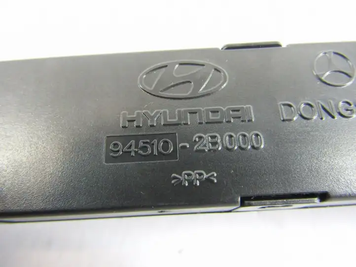 Hyundai Santa Fe (2005 - 2009) Часы — фото 1