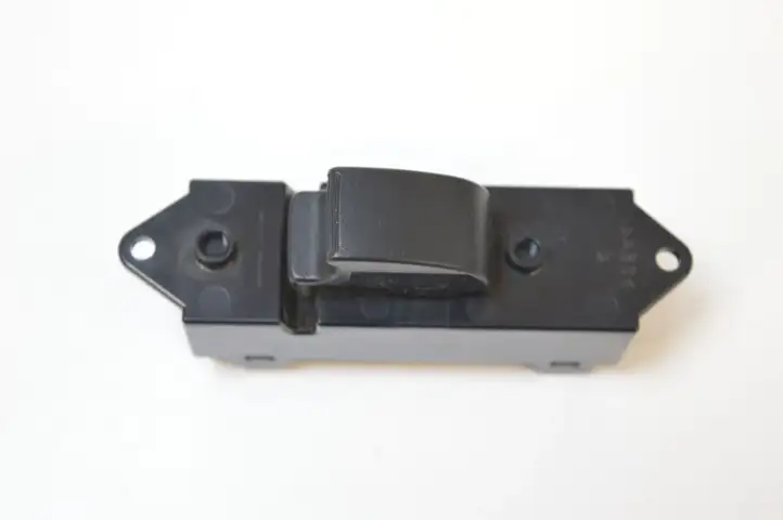 Mitsubishi L200 (2006 - 2014) MR587957 Кнопка стеклоподъемников — фото 1