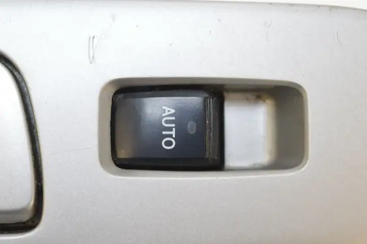 Lexus RX 330 - 350 - 400H (2006 - 2009) 8403048070 Блок кнопок стеклоподъемников — фото 6