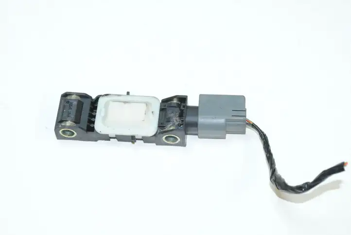 Jeep Grand Cherokee (WK) (2004 - 2010) Датчик удара SRS — фото 2