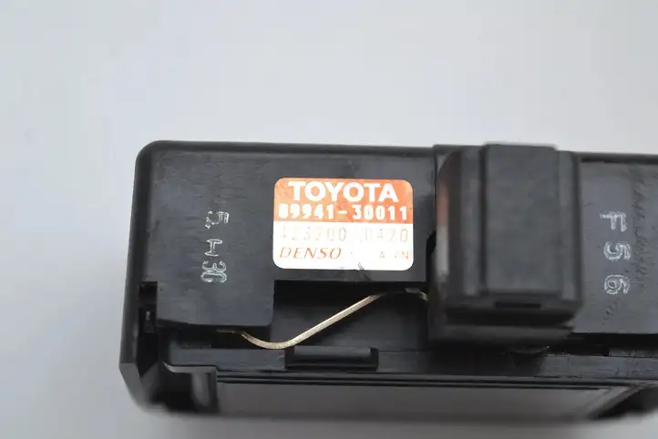 Lexus GS 300 350 430 450h (2004 - 2007) 8994130011 Датчик дождя — фото 4