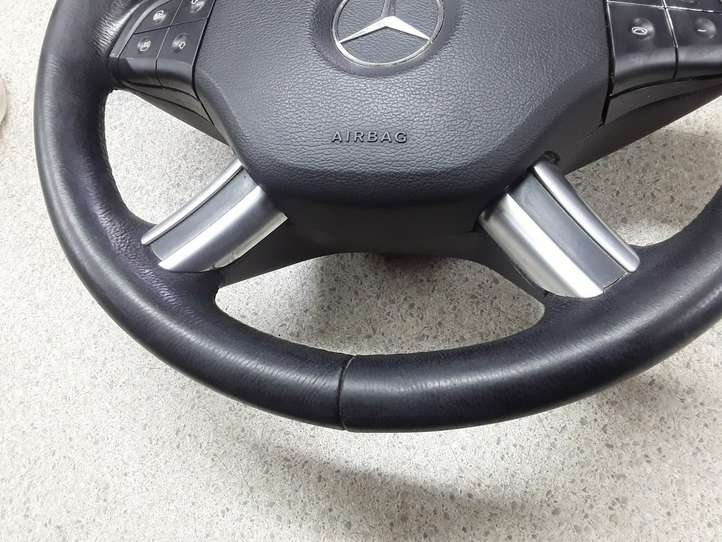 Mercedes-Benz ML W164 (2005 - 2011)  A1644604703 Руль