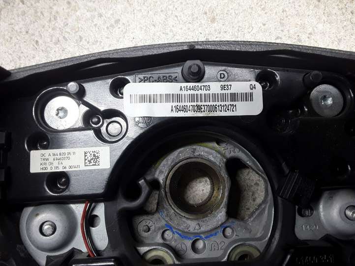 Mercedes-Benz ML W164 (2005 - 2011)  A1644604703 Руль