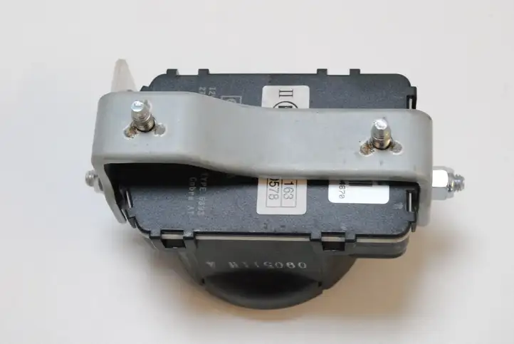 Lexus IS 220D-250-350 (2005 - 2010) 8904053030 Сирена сигнализации — фото 3