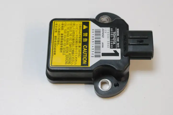 Lexus IS 220D-250-350 (2005 - 2010) 8918312040 Датчик ускорения — фото 1