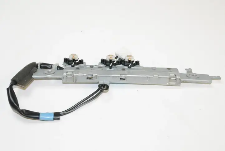 Lexus IS 220D-250-350 (2005 - 2010) 8630053160 Усилитель антенны — фото 2