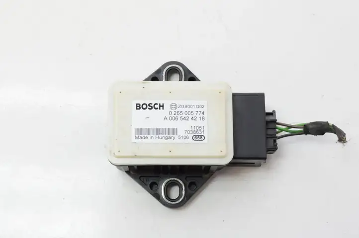 Mercedes-Benz Sprinter W906 (2006 - 2018) A0065424218 Датчик ускорения — фото 1