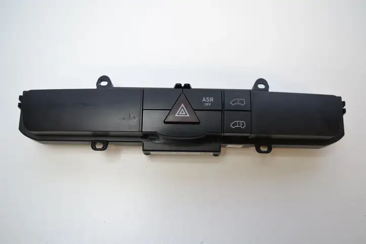 Mercedes-Benz Sprinter W906 (2006 - 2018) A9068701010 Блок кнопок на панели — фото 1