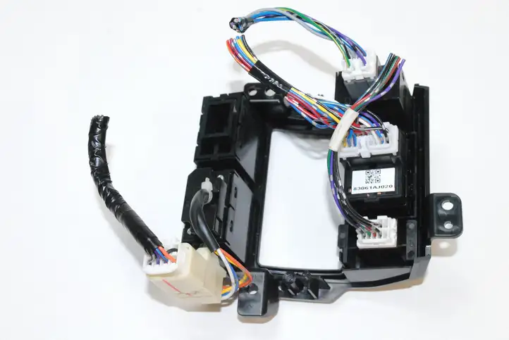 Subaru Outback (2009 - 2014) 83061AJ020 Блок кнопок на панели — фото 3