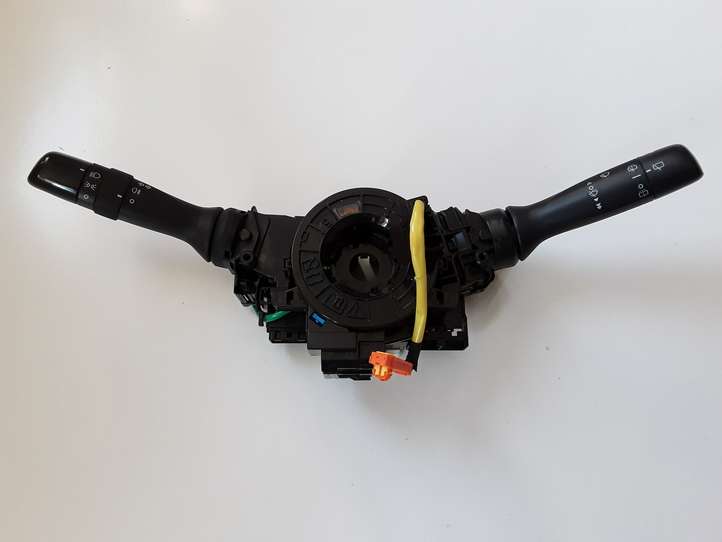 Toyota Aygo (2014 - 2018)  17J0870H030 Комплект ручек