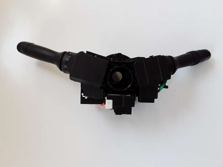 Toyota Aygo (2014 - 2018)  17J0870H030 Комплект ручек
