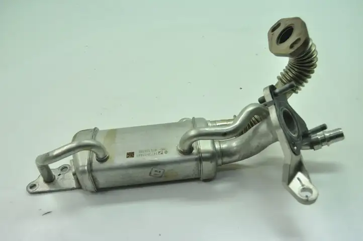Mercedes-Benz A W176 (2012 - 2018) 147350364R Охладитель клапана EGR — фото 1