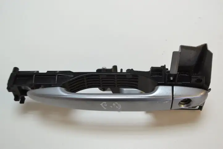 Subaru Legacy (2013 - 2015) Наружная ручка двери — фото 1