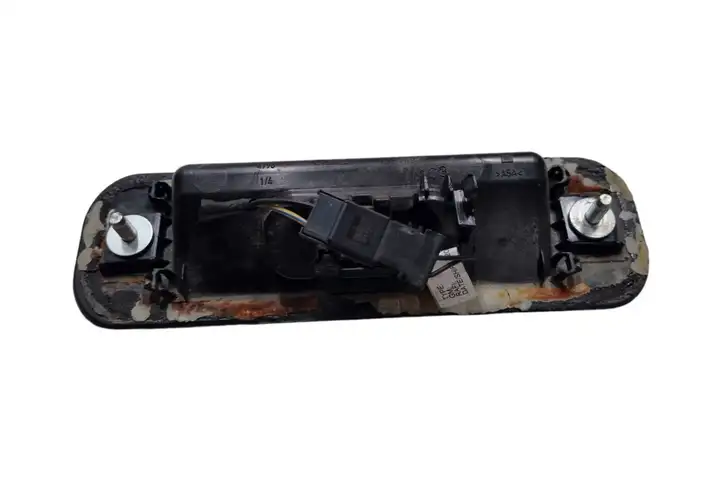 Opel Astra J (2009 - 2012) 13271375 Кнопка закрытия крышки багажника — фото 1