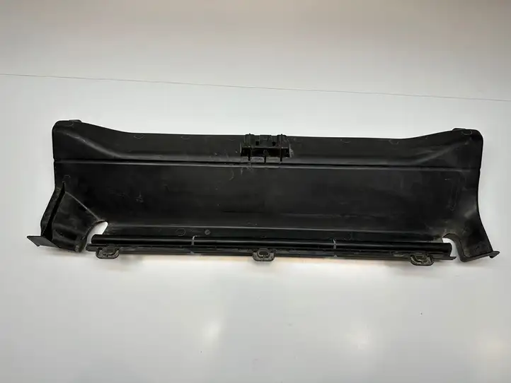 Volkswagen Amarok (2016 - 2023) 2H0121333C Облицовка радиатора — фото 1