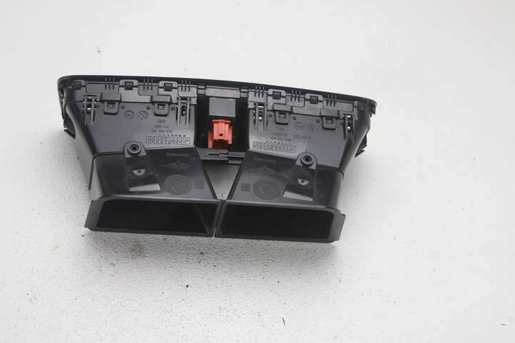Skoda Yeti (2009 - 2012)  5L0820951 Центральный дефлектор