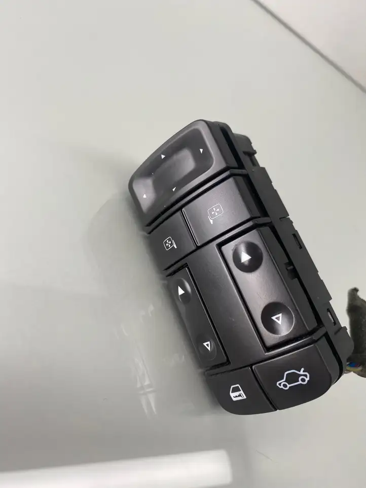 Opel Vectra C (2002 - 2005) 687833988 Блок кнопок стеклоподъемников — фото 1