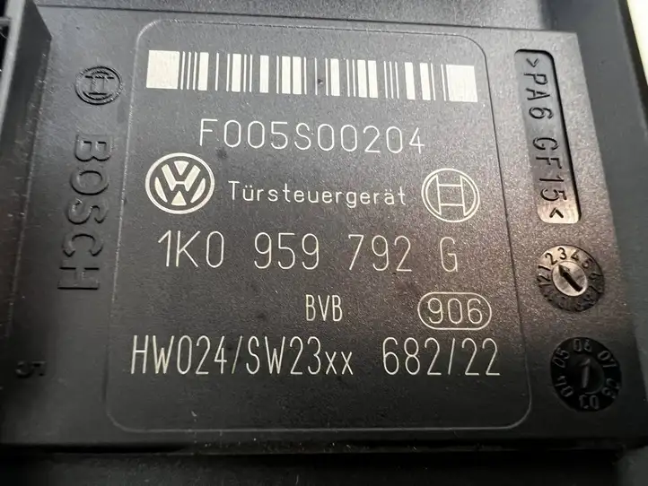 Volkswagen PASSAT B6 (2005 - 2010) 1K0959792G Мотор стеклоподъемника передний — фото 3