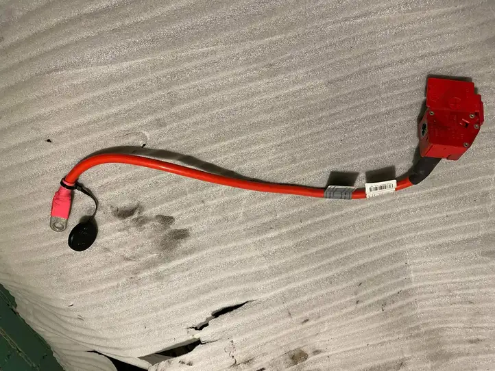 BMW 1 F20 F21 (2011 - 2019) 925311103 Плюсовой провод аккумулятора — фото 1