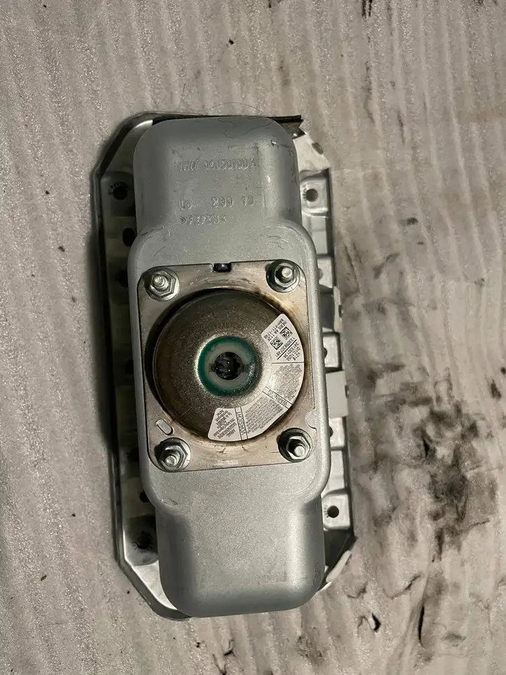 BMW 1 F20 F21 (2011 - 2019) 39920519710 Подушка безопасности пассажира — фото 2