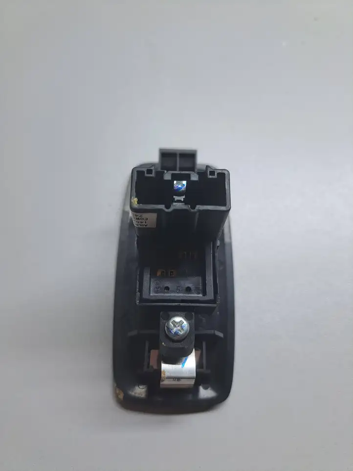 Ford Ranger (2015 - 2019) UR5666370 Кнопка стеклоподъемников — фото 2