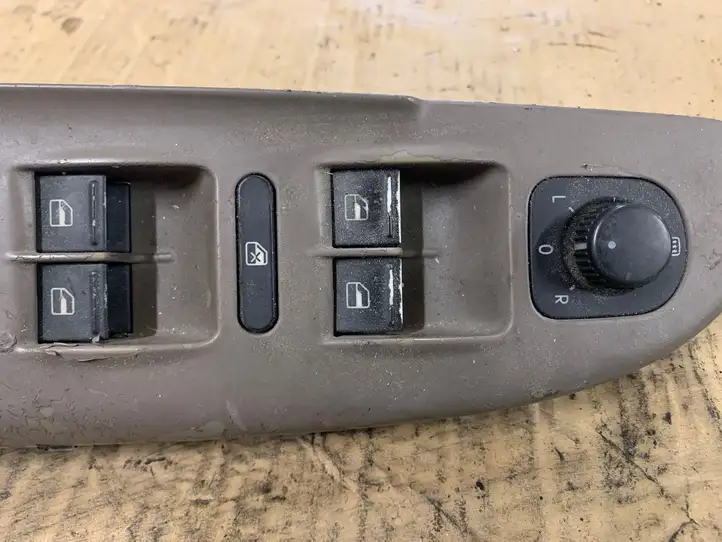 Volkswagen PASSAT B6 (2005 - 2010) 1K4959857 Блок кнопок стеклоподъемников — фото 2