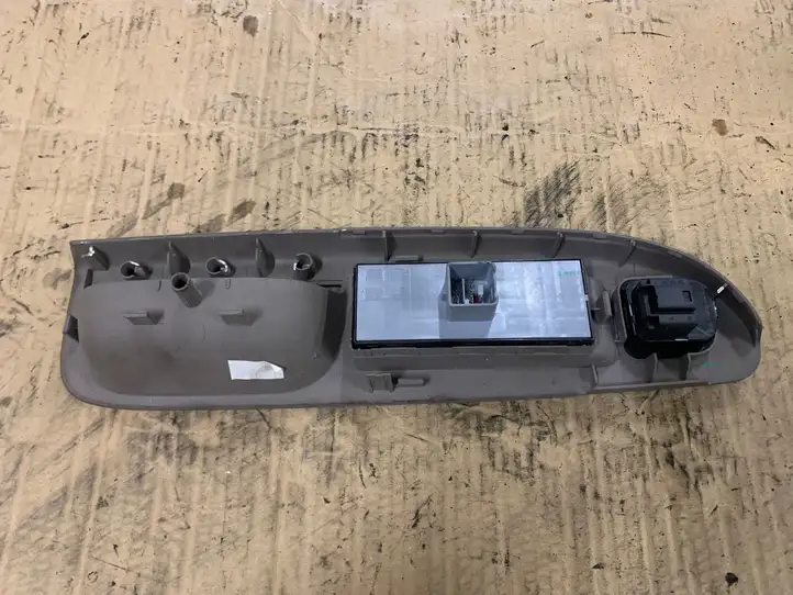 Volkswagen PASSAT B6 (2005 - 2010) 1K4959857 Блок кнопок стеклоподъемников — фото 3