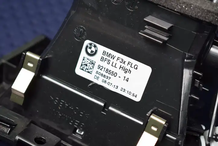 BMW 4 F32 F33 (2013 - 2017) 9218549 Воздушная решетка панели — фото 5