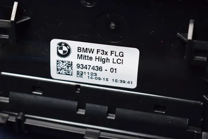 BMW 3 F30 F35 F31 (2012 - 2018) 9346226 Воздушная решетка панели — фото 6