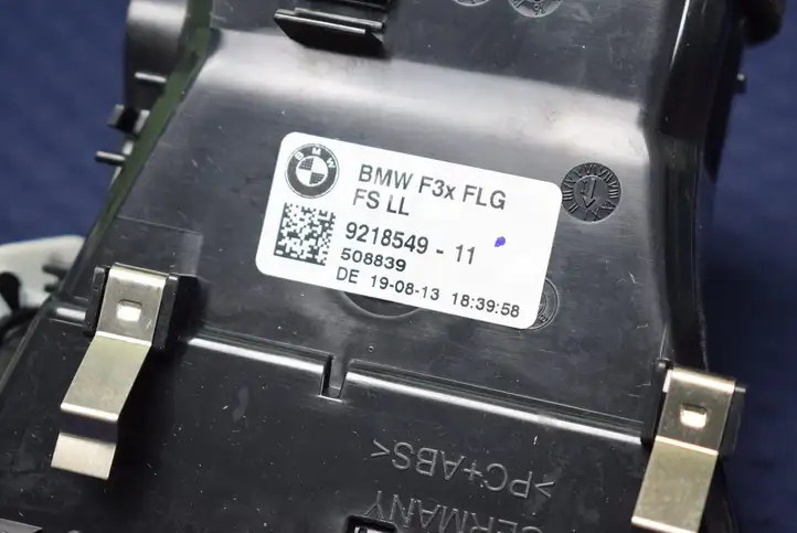 BMW 3 F30 F35 F31 (2012 - 2018) 9218549 Воздушная решетка панели — фото 4