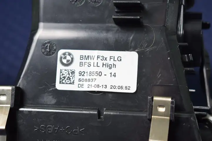 BMW 3 F30 F35 F31 (2012 - 2018) 9218549 Воздушная решетка панели — фото 6