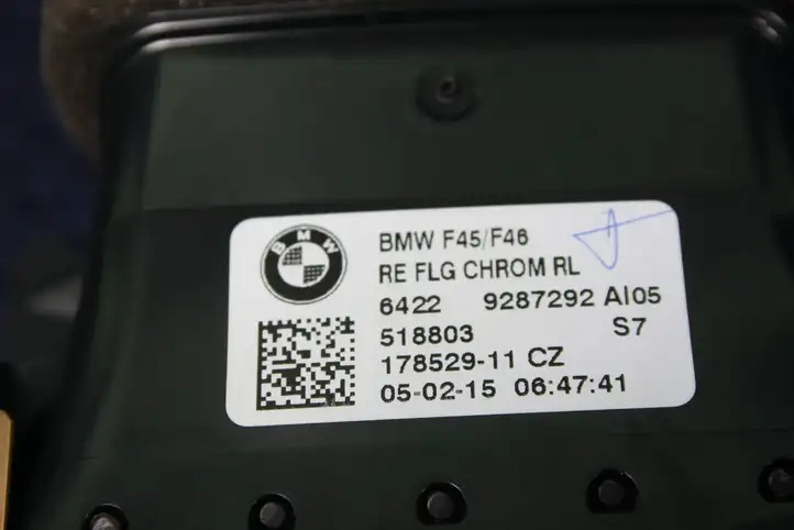BMW 2 F45 (2014 - 2021) 9262955 Воздушная решетка панели — фото 5