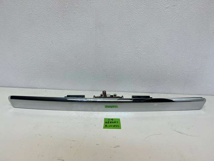 Mercedes-Benz A W169 (2004 - 2012)  A1697402093 Ручка задней крышки