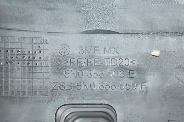 Volkswagen Beetle A5 (2011 - 2018) 5N0858566 Обшивка рулевой колонки — фото 4